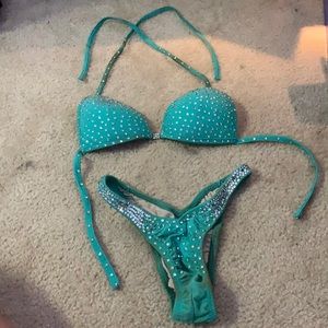 Figure competition suit